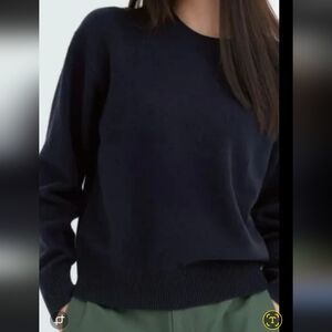 Uniqlo 100% lambswool Classic Navy Women's Sweater
